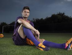 东契奇与80激战西班牙队分钟，反败为胜胜负难料！，阿扎伦卡焦点对战观众掌声雷动