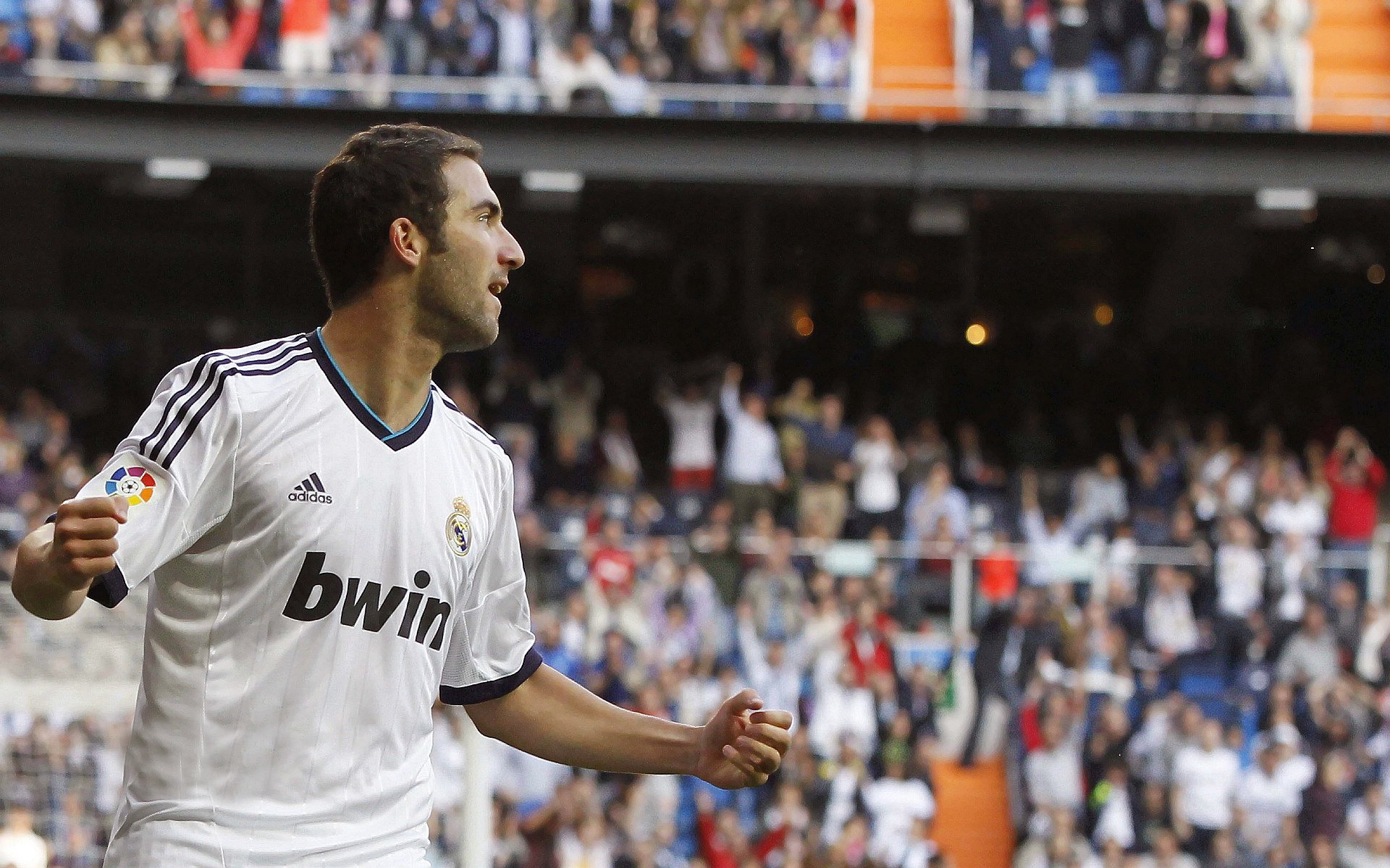  西班牙人评价佛朗哥 